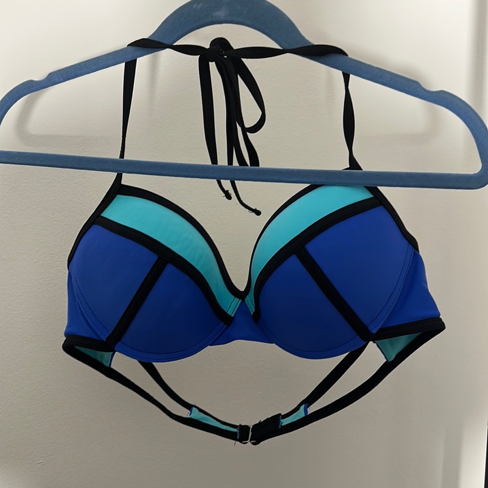Bathing suit top